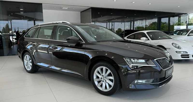 Skoda Superb cena 99900 przebieg: 135160, rok produkcji 2019 z Mogilno małe 781